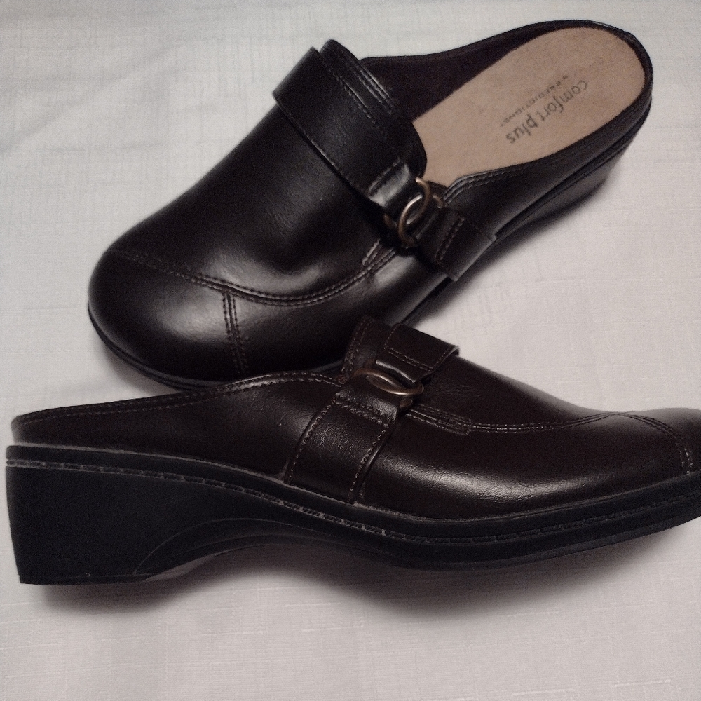 COMFORT Plus Women's Brown Mule Clogs By Predictions Gloss NWOT